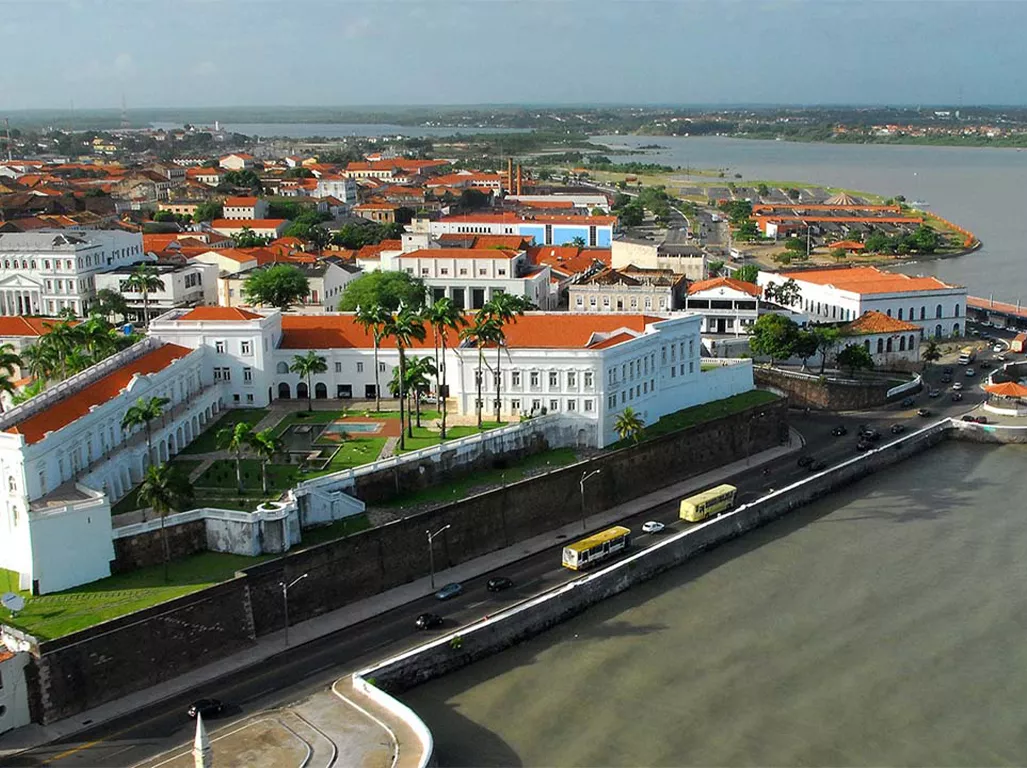 slide-somar-rota-0000-vista-aerea-centro-historico-sao-luis-6953ed222bfe0