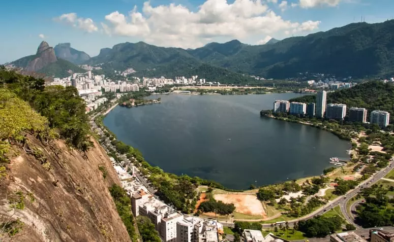 Panorama épico de paisagem brasileira representando a grandiosidade do turismo nacional Panorama épico de paisagem brasileira representando a grandiosidade do turismo nacional