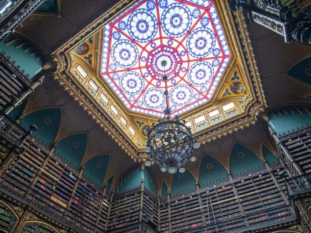 Real Gabinete Português, última construção do império no Brasil Real Gabinete Português, última construção do império no Brasil
